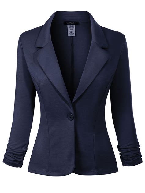 navy blazer woman